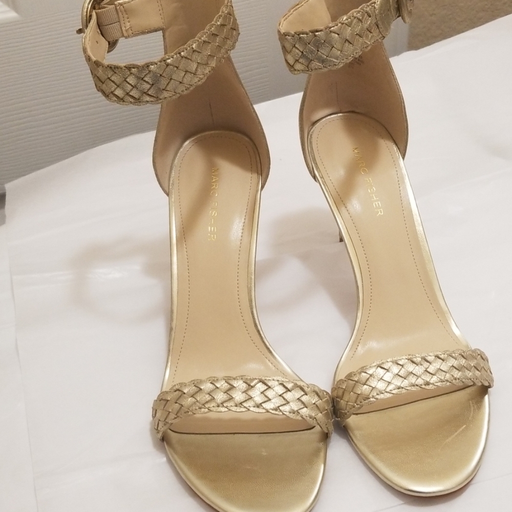 Ladies Shoes - Picture 1 of 6